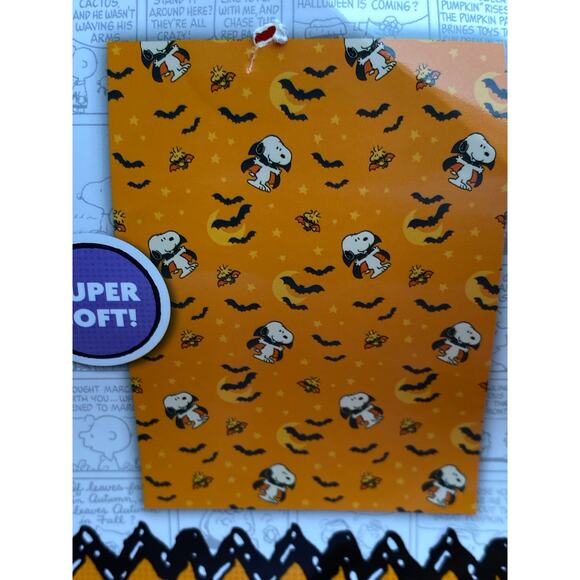 Peanuts Snoopy Halloween Throw Blanket 50x70 in - Picture 5 of 6